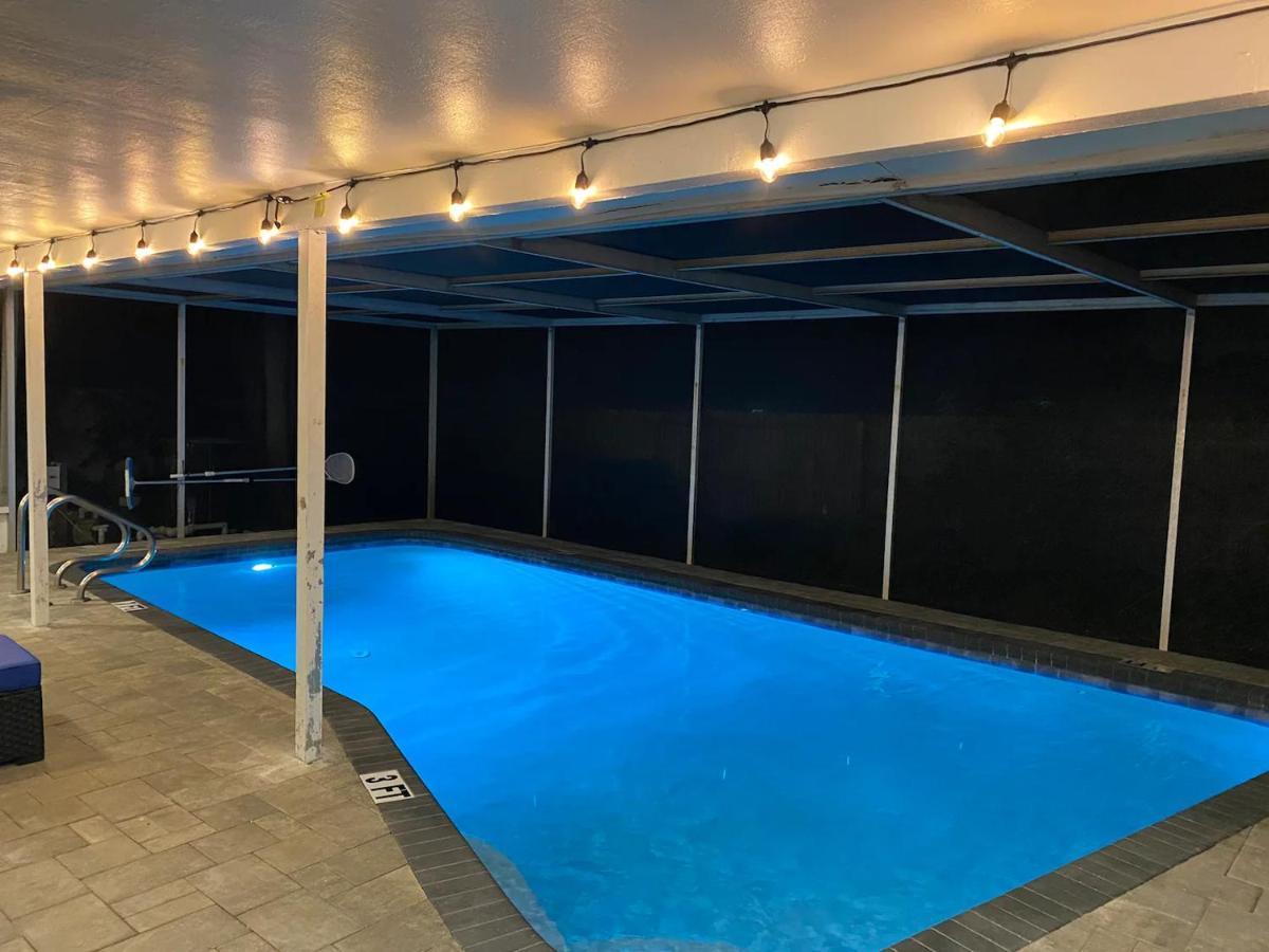 Spacious 5 Bedrooms 3 Bathrooms Family-Friendly Home With Heated Salt Pool Clearwater Dış mekan fotoğraf